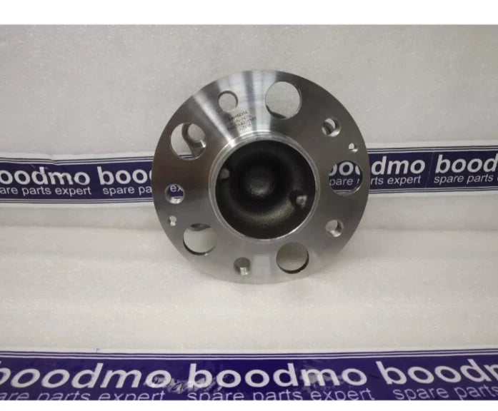 GENUINE BEARING HUB ABS REAR FOR XUV 300 0401DAA03551N