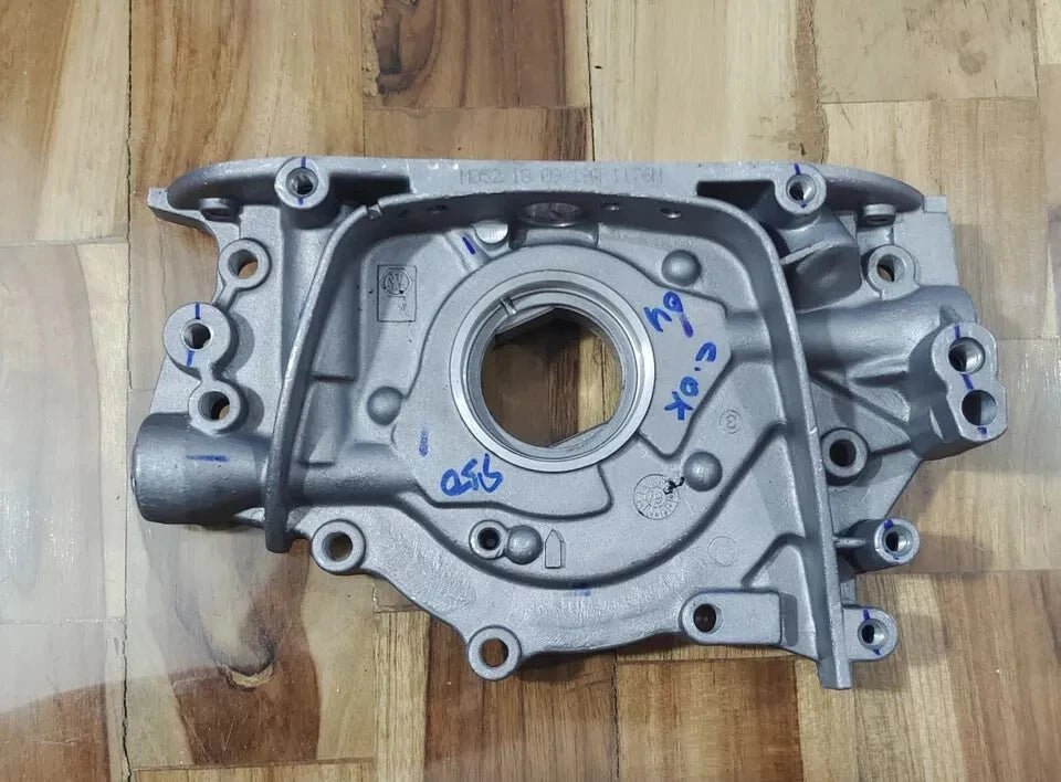 Genuine OEM Oil Pump For Suzuki EVERY LANDY