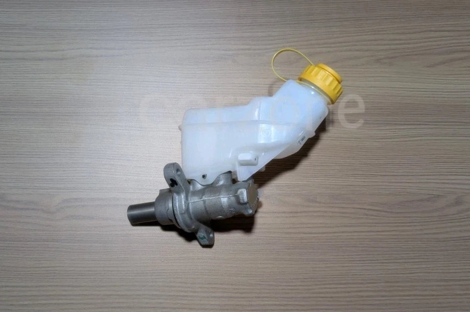New Brake Master Cylinder Assembly For Mahindra XUV 500 Bosch 0606AAB01841N