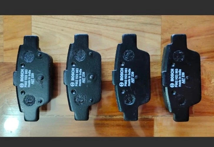 Front & Rear Brake Pad Set For Mahindra XUV 500 BOSCH 0603BAB02090N 0603BAB02720N, 0604BAB00700N 0603BAA01030N