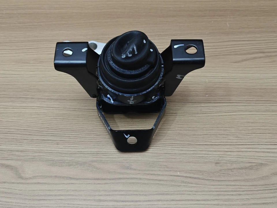 Engine Mount Right Side Part Number 11610M55RB0