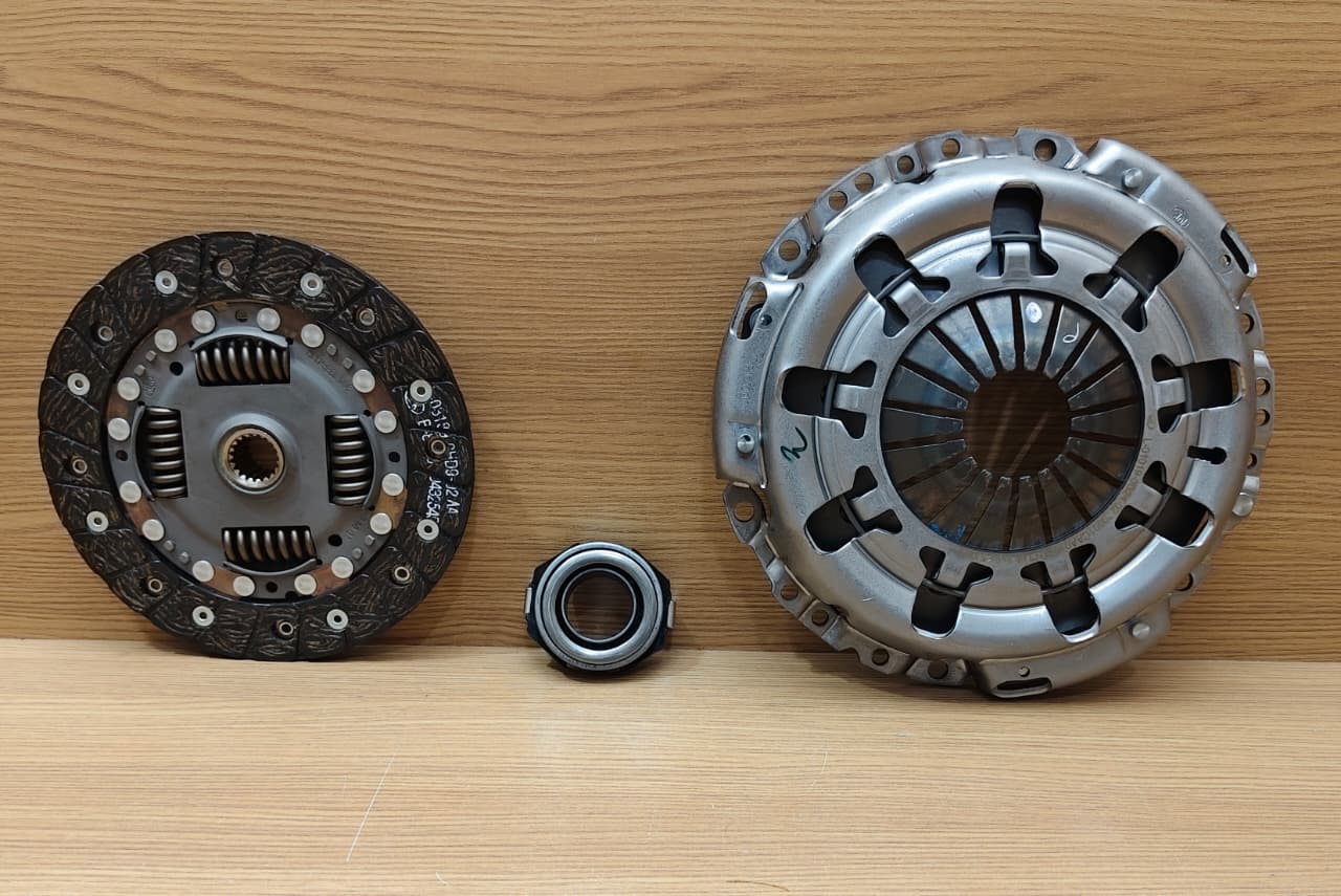 Mahindra KUV 100 Petrol Clutch Kit Genuine Part number L-01019-0G24-02 0801CAA01041N L-03019-0G31-03 0801BAA01391N