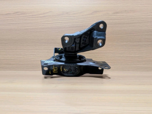 NEW GENUINE LEFT ENGINE MOUNT FOR SUZUKI SWIFT 1.2L 2018-2023 11620-M55RA0