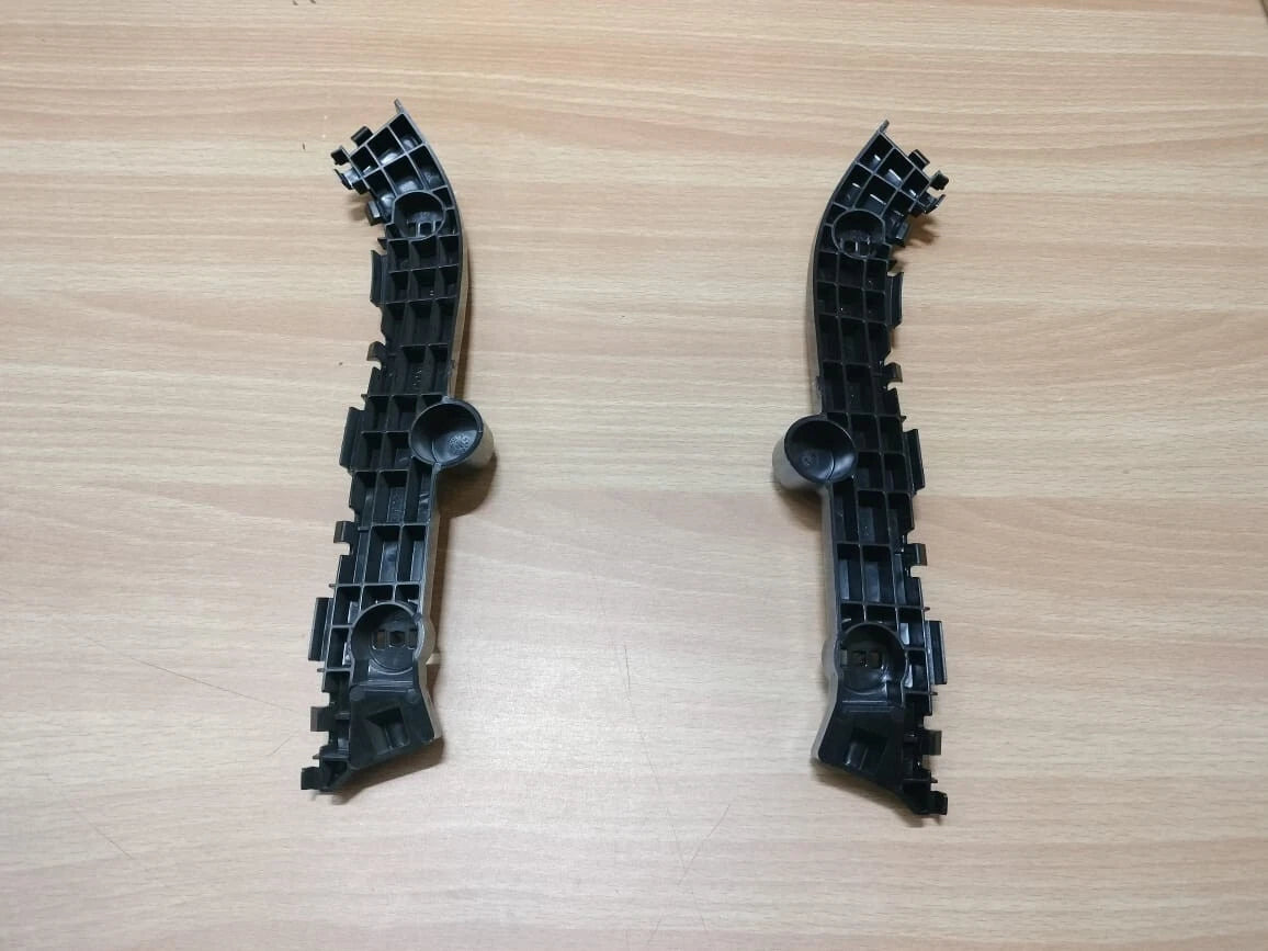 Par de soportes de parachoques trasero originales nuevos para Suzuki Ignis 2016-2024