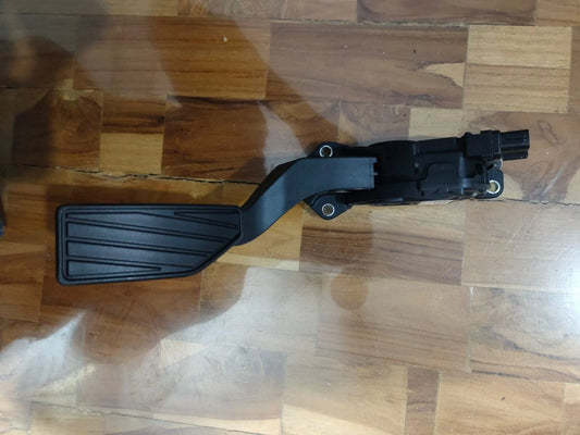 Control Pedal MARUTI BREZZA CIAZ ERTIGA S-CROSS SWIFT 49400M74L01