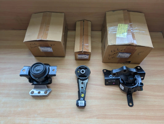 New Genuine Engine Mount Set Suzuki Ertiga 1.5L Automatic Transmission 2018-2022 11610-73R01-000, 11620-73R11-000, 11941-73R10-000