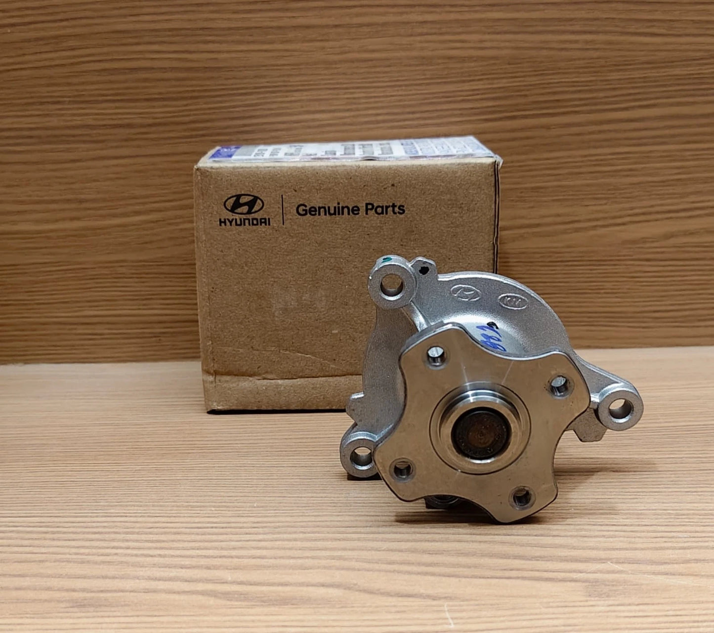 Hyundai Coolent Water pump Genuine Part Number 25100-03020