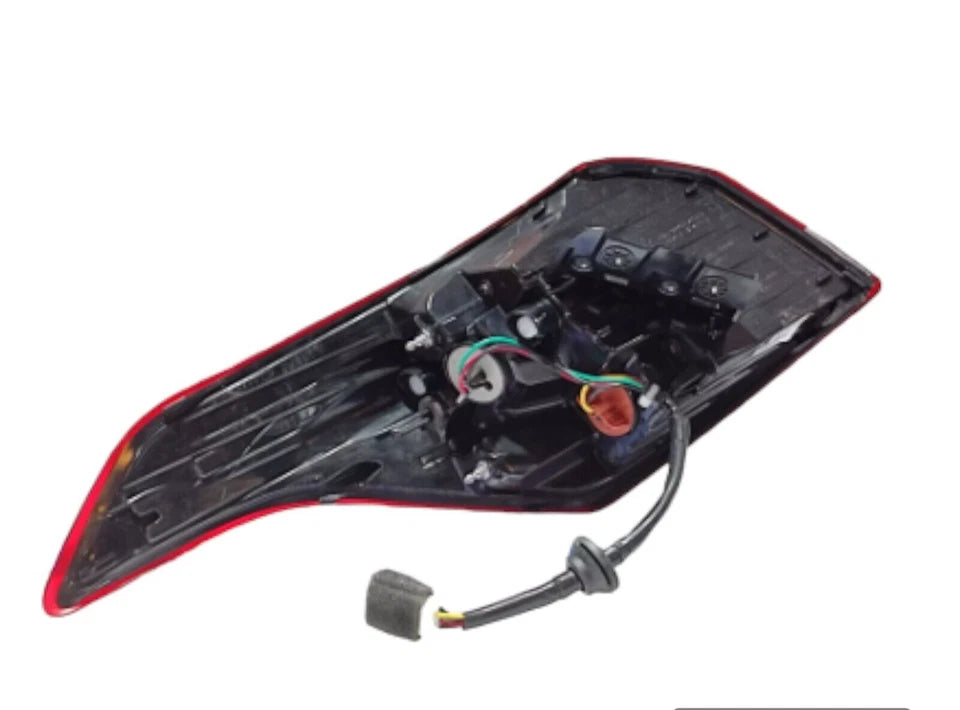 New Genuine Tail Light Right Side For Hyundai Creta 2018-2020 92402A0500