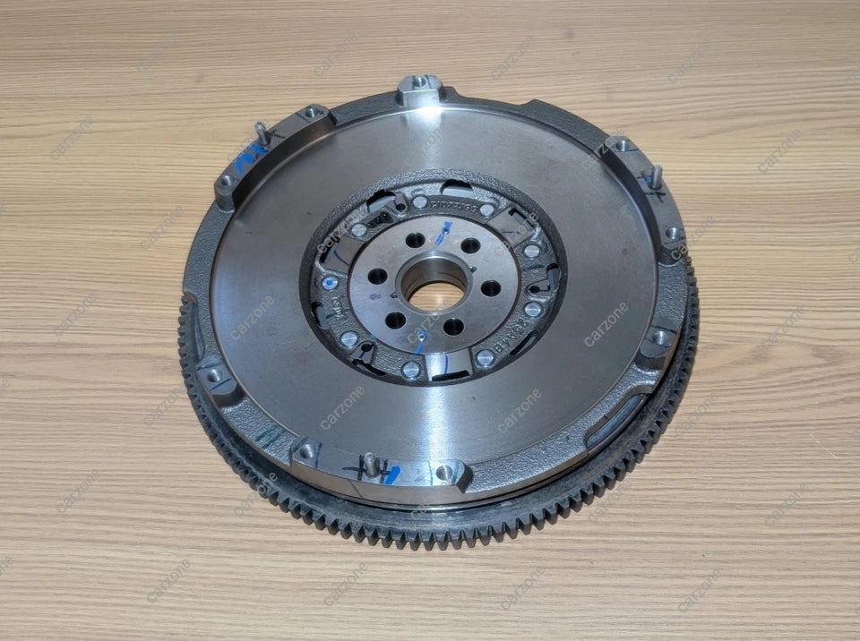 Nuevo VOLANTE PARA MAHINDRA XUV 500 2.2 2011-2021 Transmisión Manual Diésel 0312CAM00180N