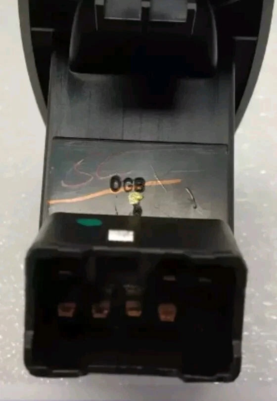 New Window Switch For Mahindra Scorpio ( 7 Pin )