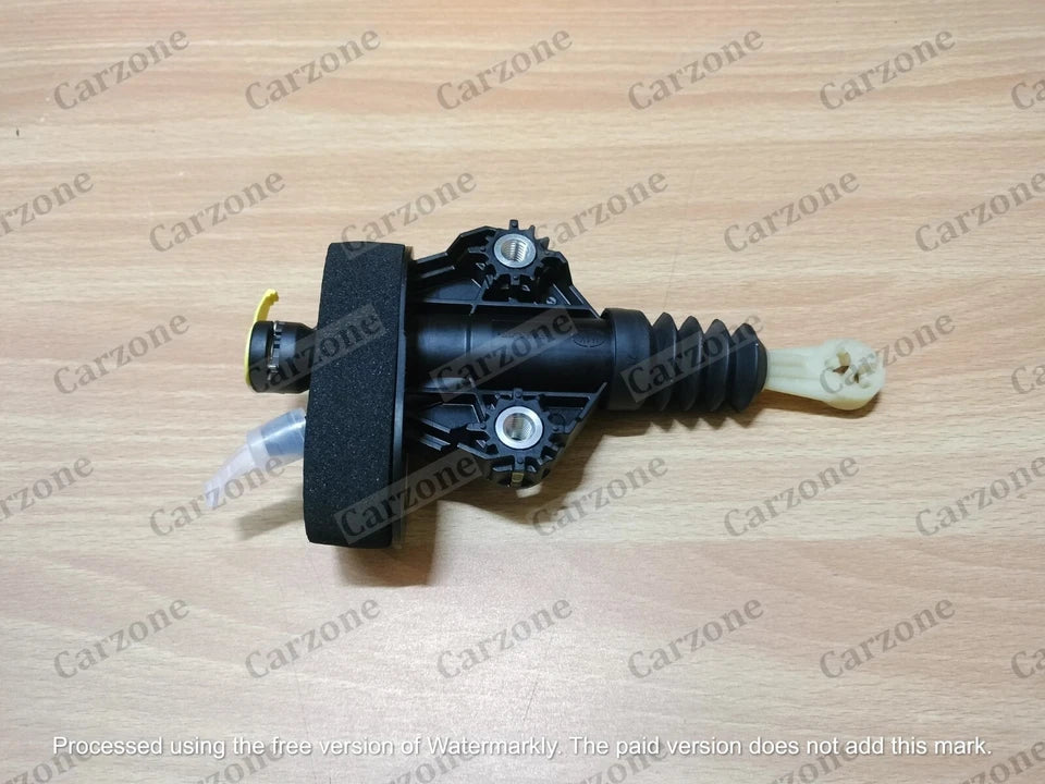 New Genuine Clutch Master Cylinder 23810M68P22-000