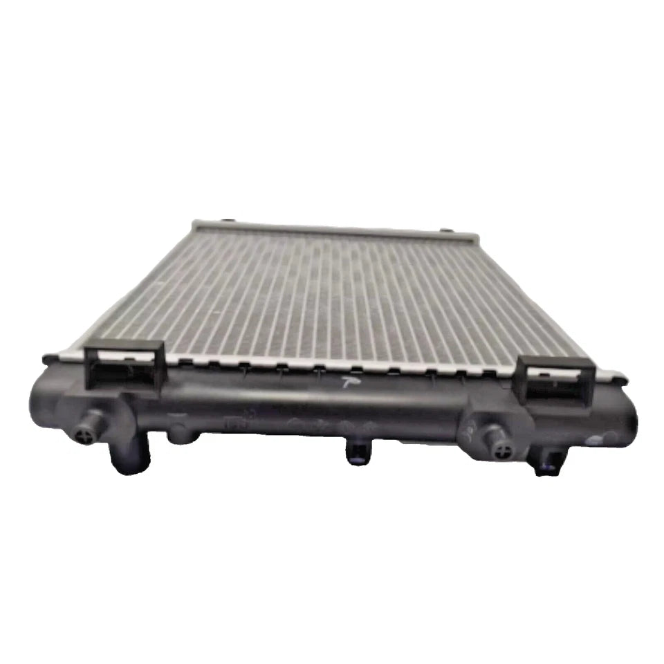 New Genuine Radiator For Maruti Suzuki 17700M79F20