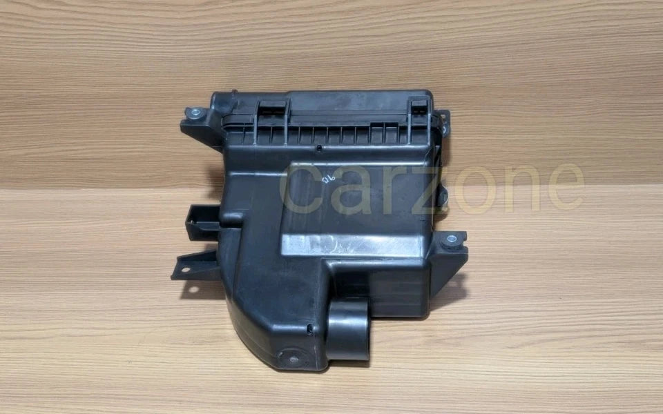 New Genuine Air Filter Housing For Suzuki Part Number 13700M74L00
