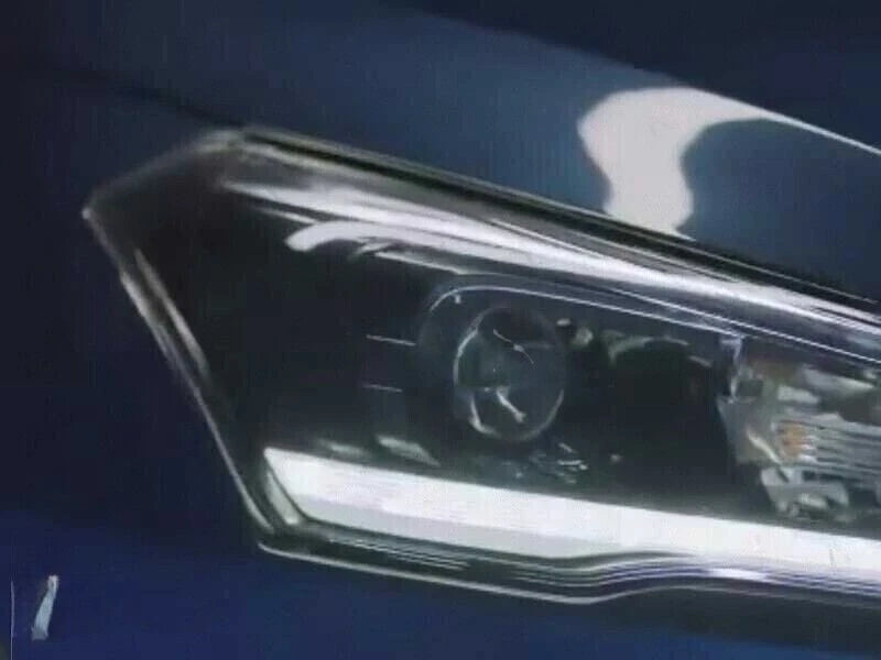 Genuine Headlight Lamp For Suzuki Ciaz 2018 To 2021 Right