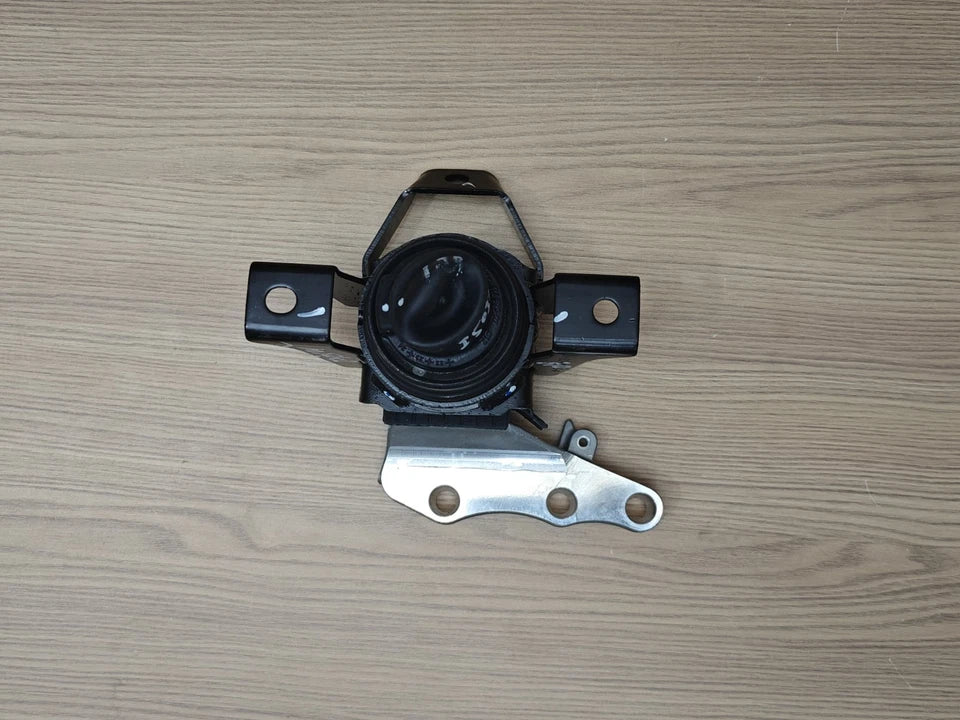 Engine Mount Right Side Part Number 11610M55RB0